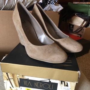 Via Neroli Suede heels wedge